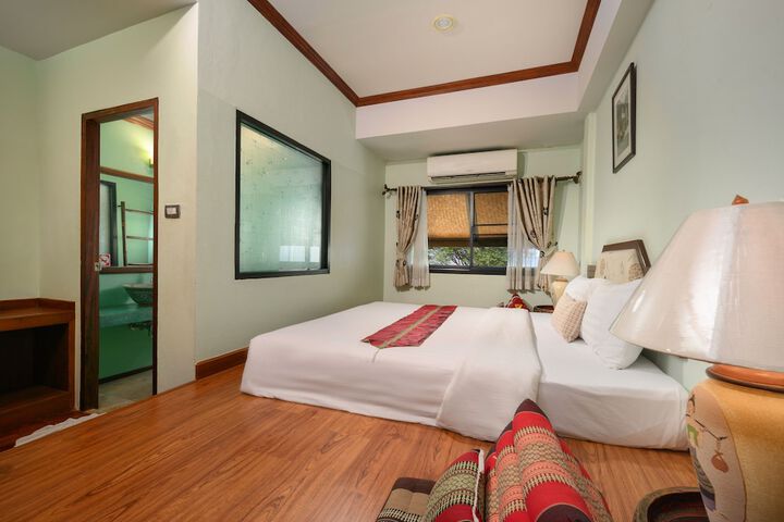 Room 26 of 60