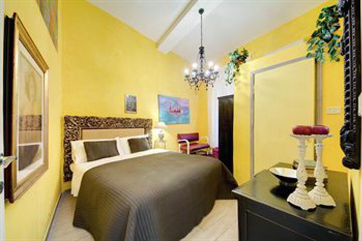 Room 17 of 29