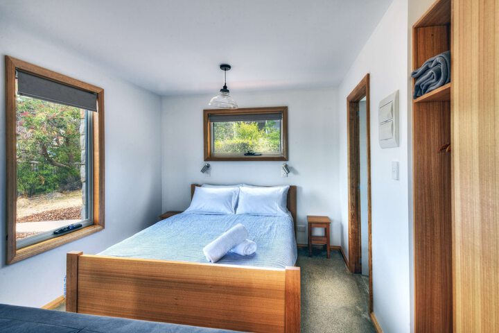 Room 2 of 9