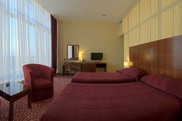 Room 11 of 63