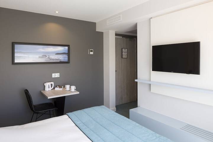 Room 4 of 36
