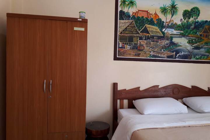 Room 3 of 23