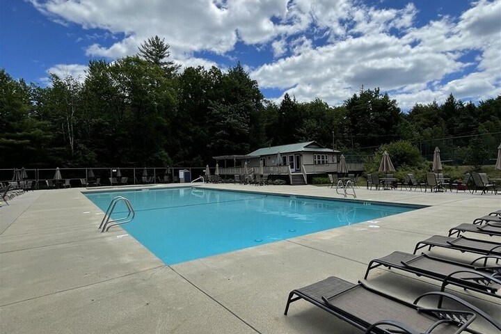 Pool 12 of 24
