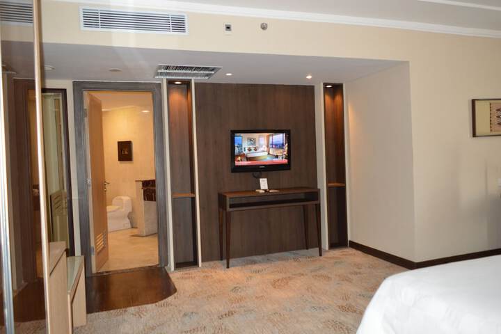 Room 22 of 58