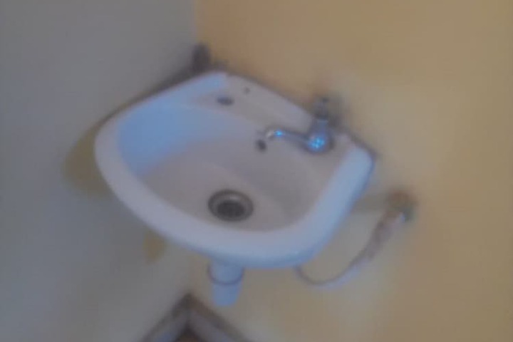 Room 9 of 19