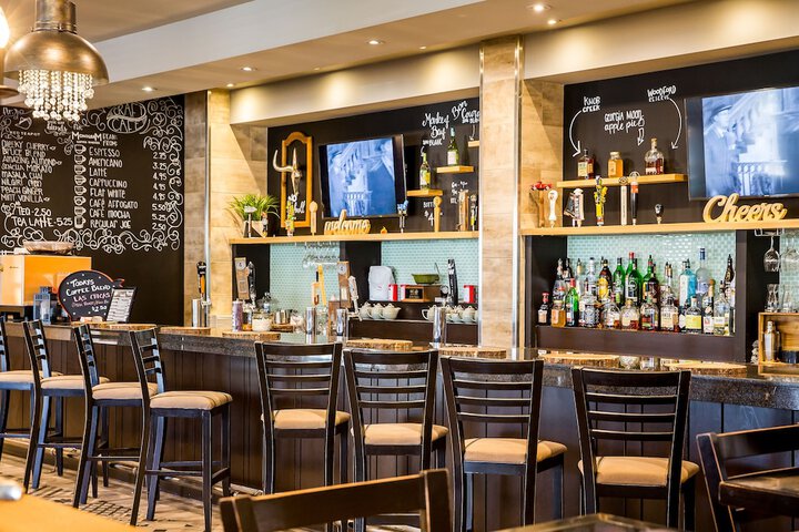 Sports bar
