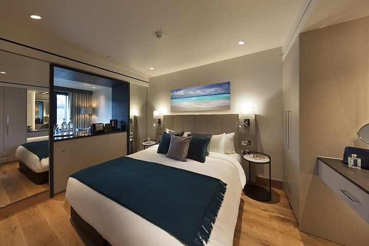 Room 18 of 70