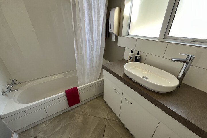 Room 52 of 65