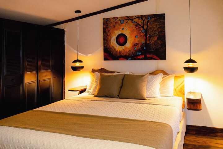 Room 23 of 64
