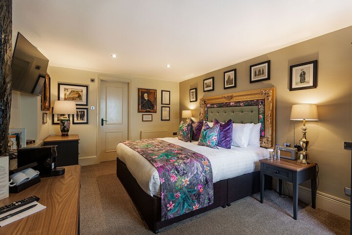 Room 45 of 169