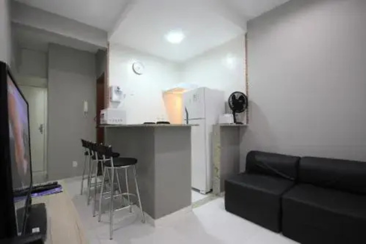 Room 7 of 12