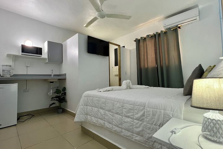 Room 21 of 29