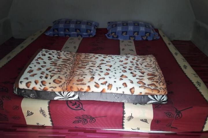 Room 12 of 48