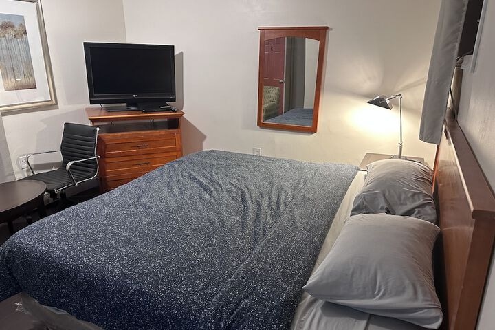 Room 4 of 29