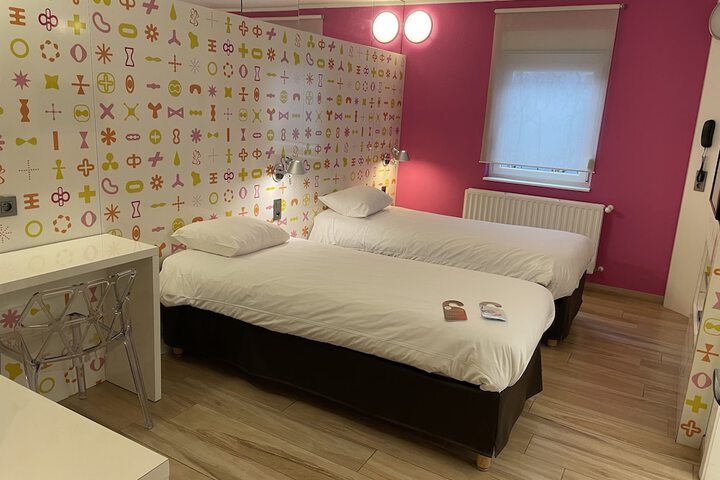Room 7 of 78
