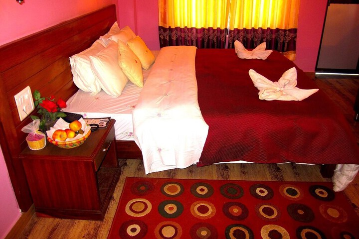 Room 19 of 38
