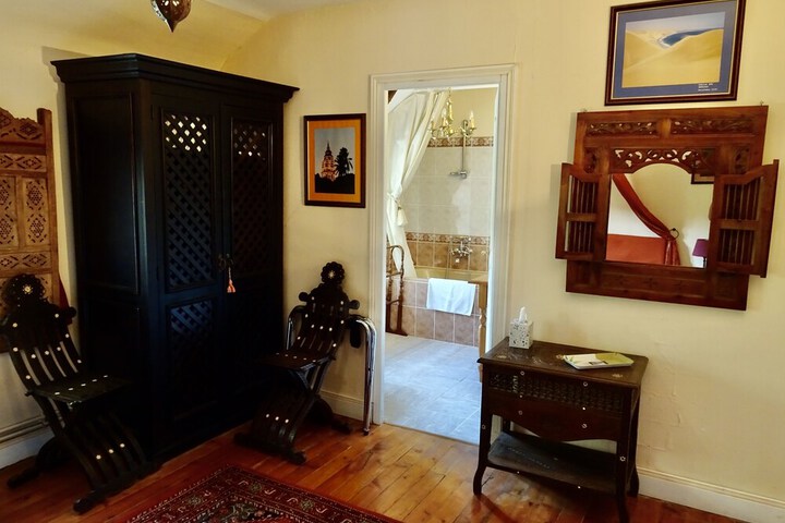 Room 30 of 125