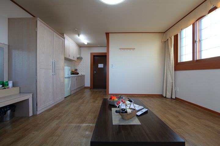 Room 37 of 57