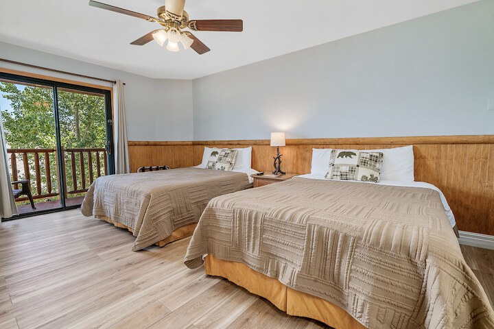 Standard 2 Queen Beds Garden View Balcony (71 of 86)