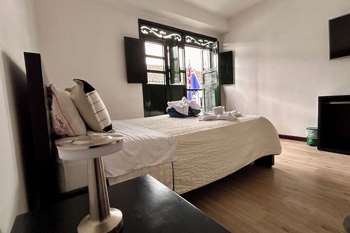 Room 16 of 110