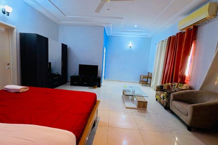 Room 85 of 144