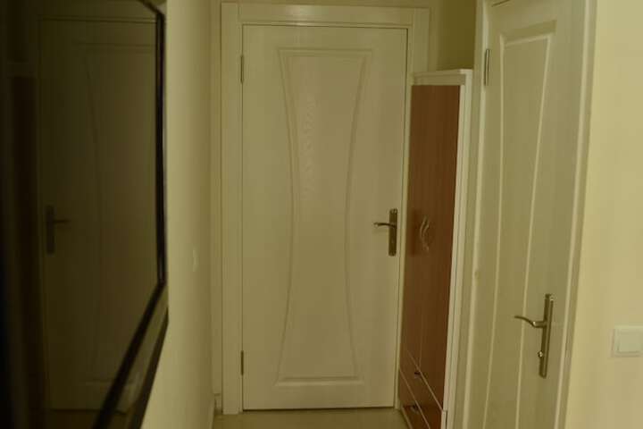Room 33 of 43