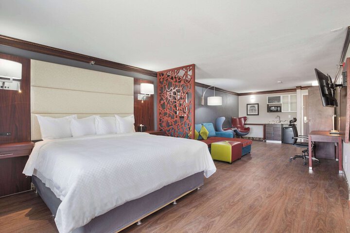 2 Queen Beds Suite Upgrade (20 of 35)