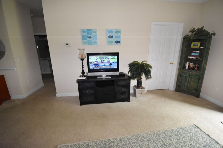 Room 8 of 15