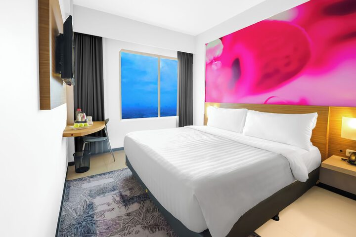 Room 7 of 35