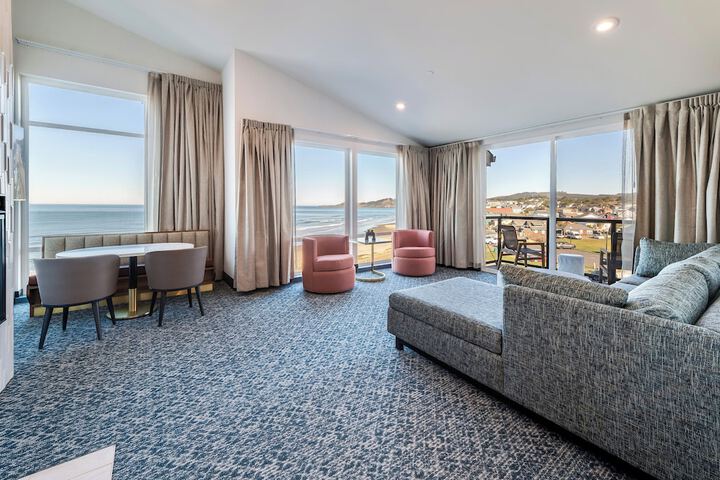 Room 58 of 220