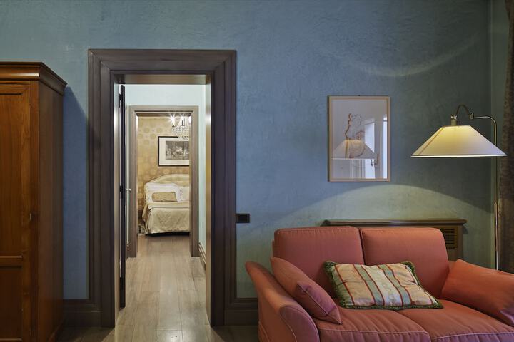 Room 17 of 60