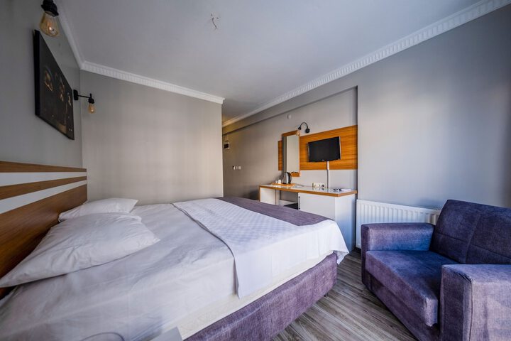 Room 19 of 85