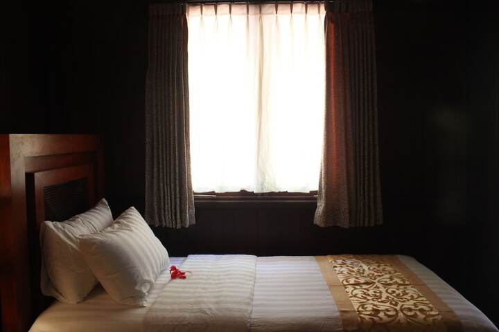 Room 5 of 47