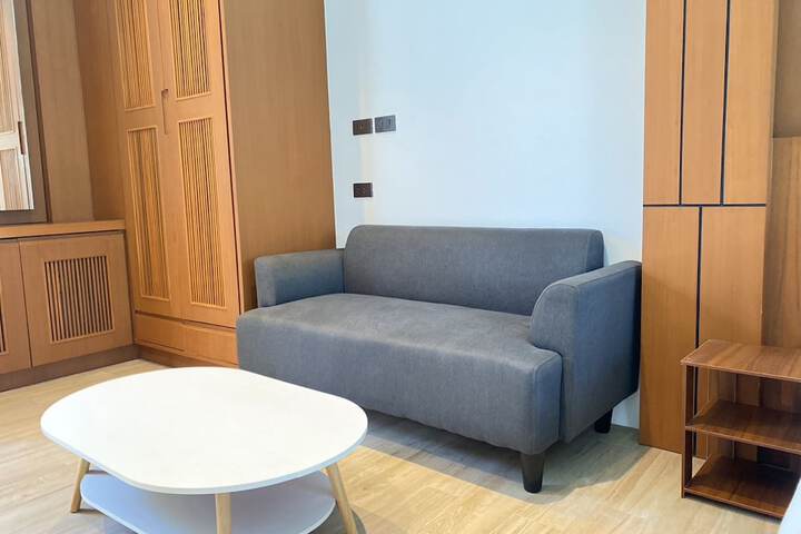 Room 63 of 132