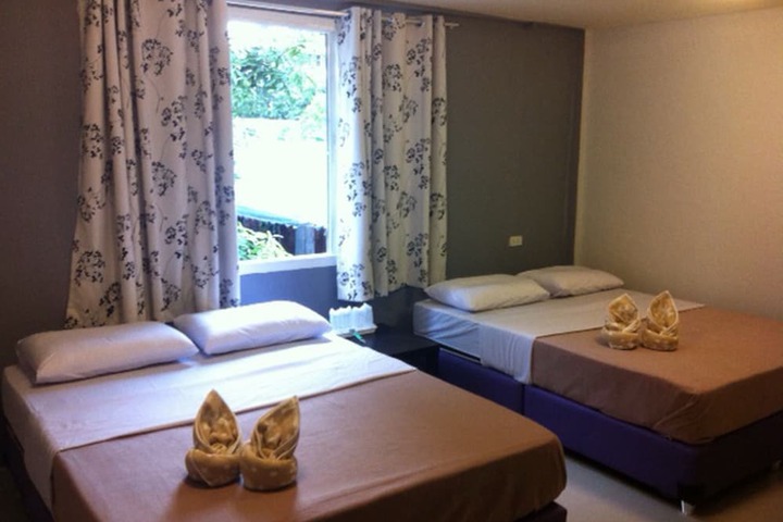 Room 4 of 22
