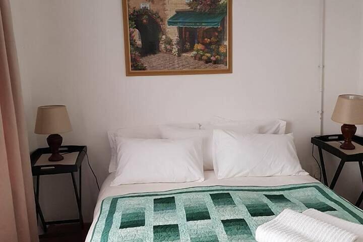 Room 11 of 14