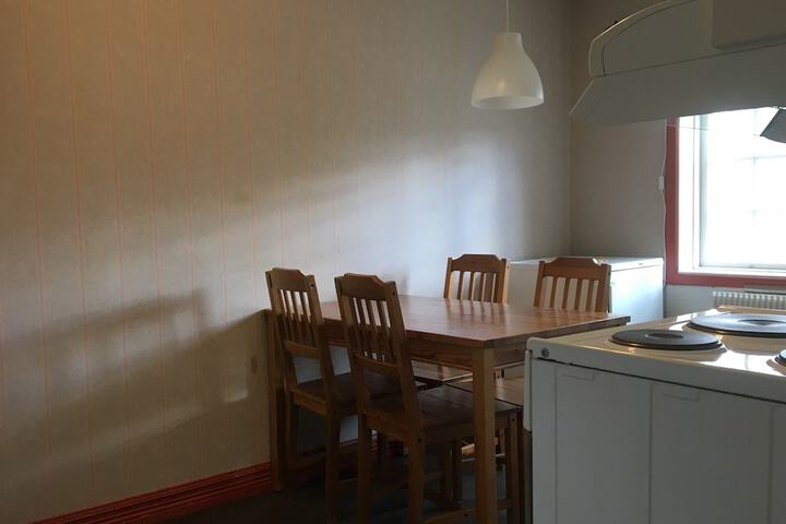 Room 32 of 71