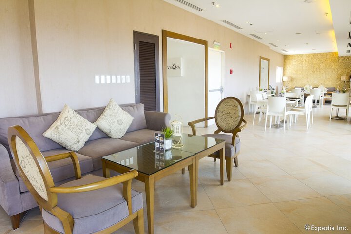 Hotel Interior 4 of 51
