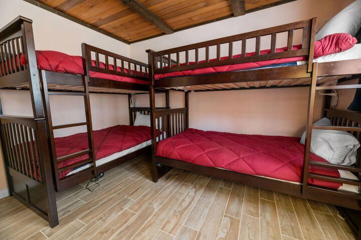 Room 15 of 18