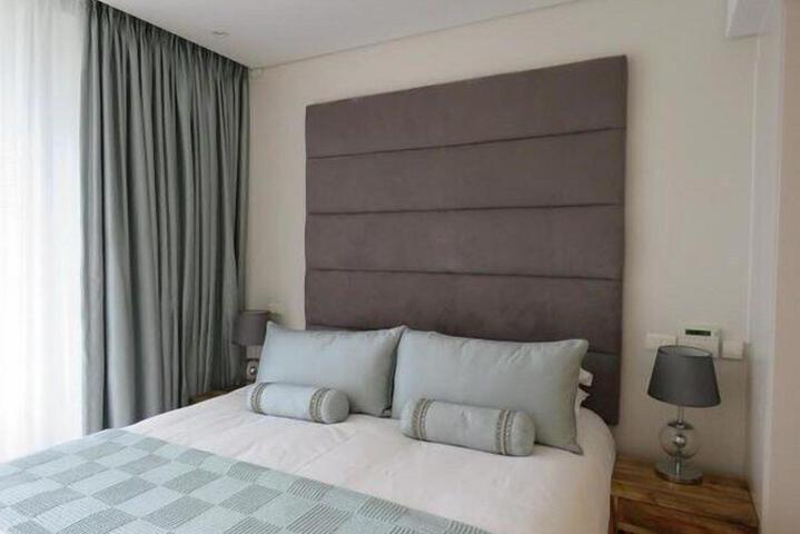 Room 7 of 10