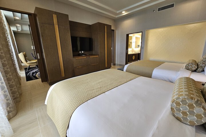 Room 29 of 102