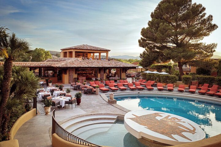 Exterior of Hotel Byblos Saint-Tropez