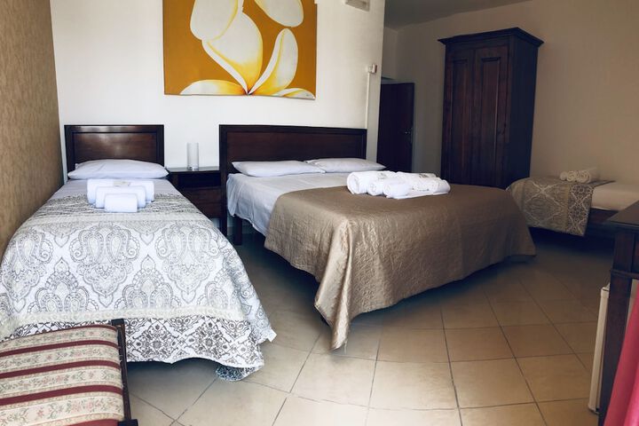 Room 16 of 53