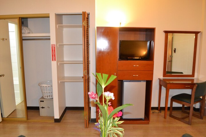 Room 5 of 44