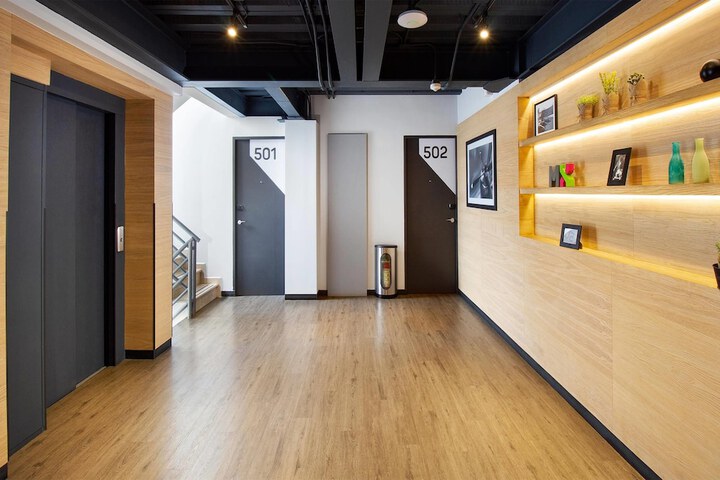 Guest Lobby