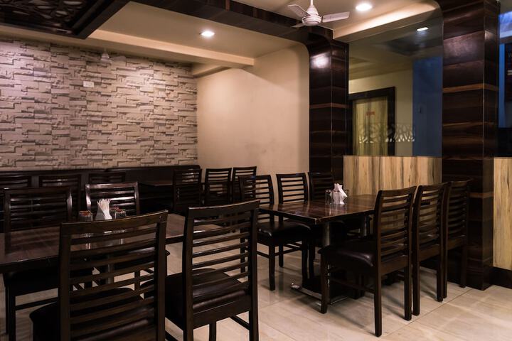 Dining Photos