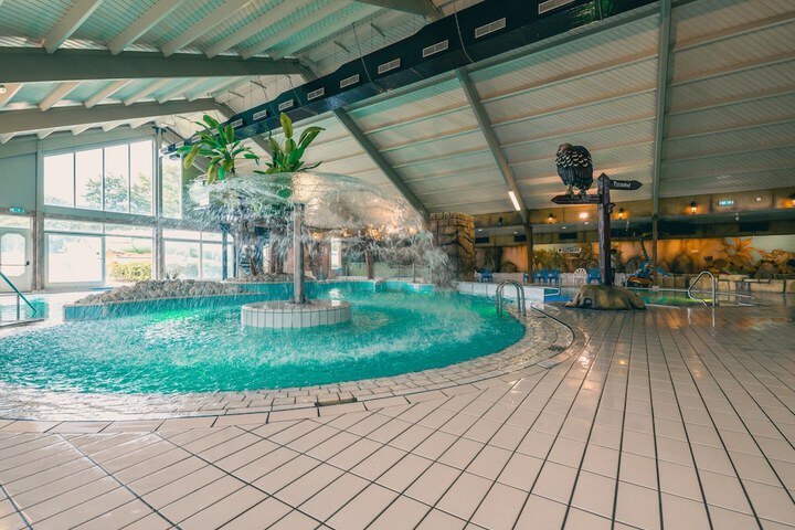 Pool 15 of 39