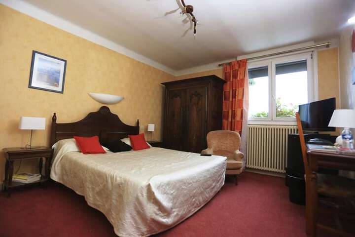 Room 18 of 73