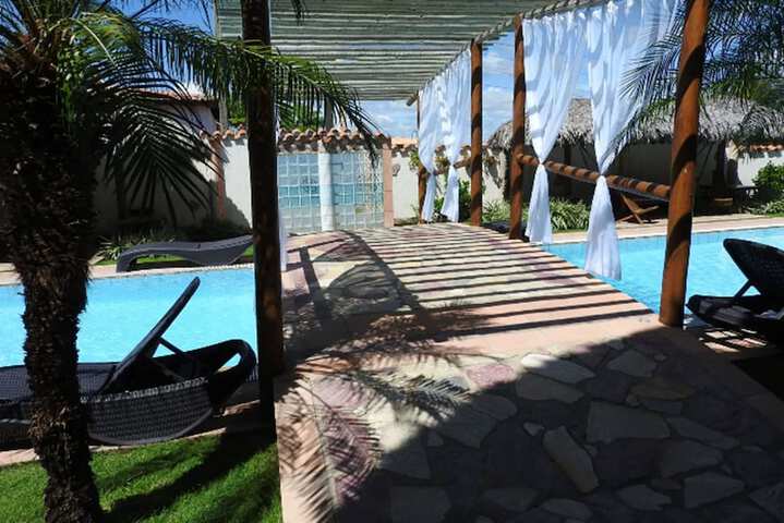 Pool 70 of 84