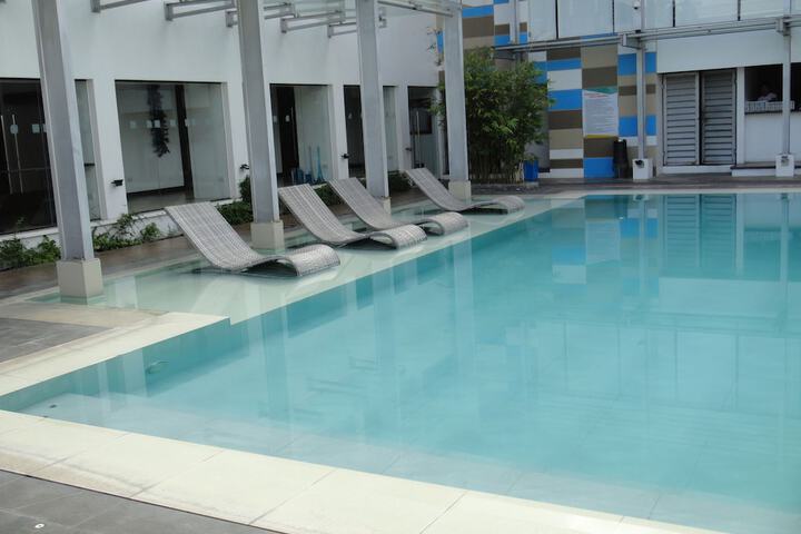 Pool 42 of 59